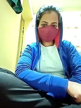 Snapshot of Pooja_cut chatting on 02-01-25, 05:26 Pooja cut online show from 02-01-25, 05:26