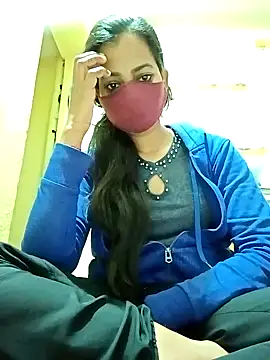 Snapshot of Pooja_cut chatting on 02-05-25, 12:53 Pooja cut online show from 02-05-25, 12:53