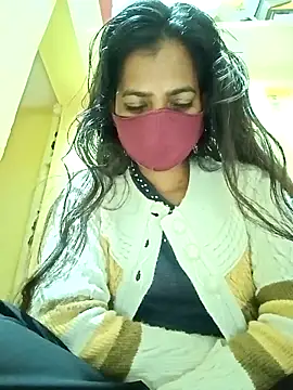 Snapshot of Pooja_cut chatting on 02-25-25, 12:14 Pooja cut online show from 02-25-25, 12:14