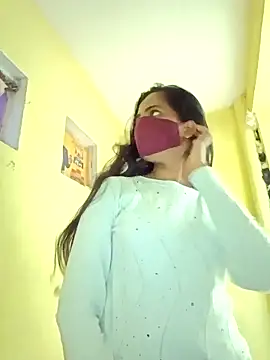 Snapshot of Pooja_cut chatting on 03-01-25, 01:07 Pooja cut online show from 03-01-25, 01:07