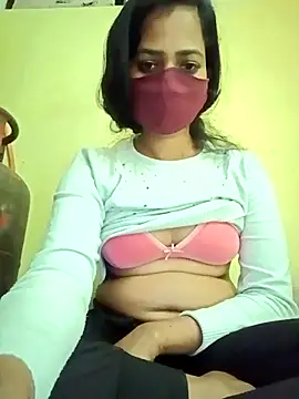 Snapshot of Pooja_cut chatting on 03-09-25, 01:48 Pooja cut online show from 03-09-25, 01:48