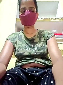 Snapshot of Pooja_cut chatting on 09-29-25, 04:34 Pooja cut online show from 09-29-25, 04:34