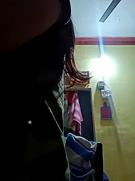 Snapshot of Pooja_cut chatting on 10-08-25, 12:19 Pooja cut online show from 10-08-25, 12:19