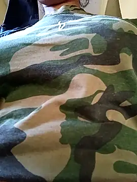 Snapshot of Pooja_cut chatting on 10-14-25, 02:56 Pooja cut online show from 10-14-25, 02:56