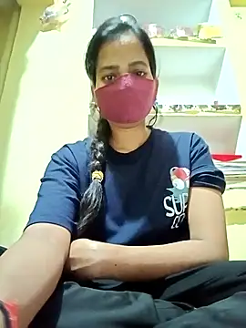 Snapshot of Pooja_cut chatting on 10-14-25, 04:08 Pooja cut online show from 10-14-25, 04:08