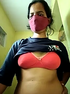 Snapshot of Pooja_cut chatting on 10-24-25, 02:41 Pooja cut online show from 10-24-25, 02:41