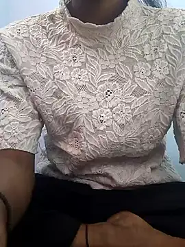 Snapshot of Barbie_183 chatting on 03-21-25, 10:28 Barbie 183 online show from 03-21-25, 10:28