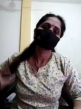 Snapshot of priyancyfun chatting on 02-25-25, 09:09 priyancyfun online show from 02-25-25, 09:09