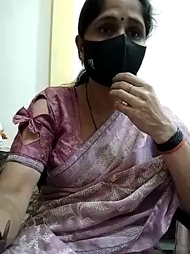 Snapshot of priyancyfun chatting on 03-02-25, 12:54 priyancyfun online show from 03-02-25, 12:54