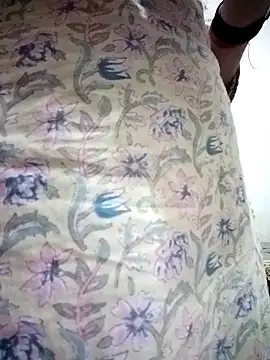 Snapshot of priyancyfun chatting on 03-03-25, 11:35 priyancyfun online show from 03-03-25, 11:35