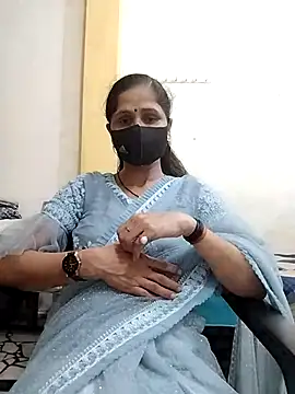 Snapshot of priyancyfun chatting on 03-12-25, 04:35 priyancyfun online show from 03-12-25, 04:35