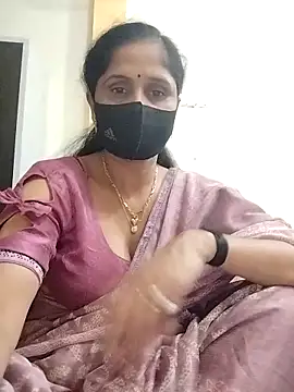 Snapshot of priyancyfun chatting on 10-14-25, 05:25 priyancyfun online show from 10-14-25, 05:25