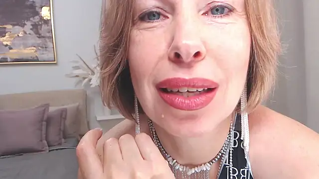 Snapshot of AnnyUBright chatting on 12-05-25, 01:58 AnnyUBright online show from 12-05-25, 01:58