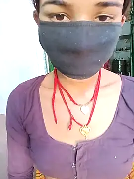 Snapshot of Amaya_Bajwa chatting on 02-24-25, 09:21 Amaya Bajwa online show from 02-24-25, 09:21