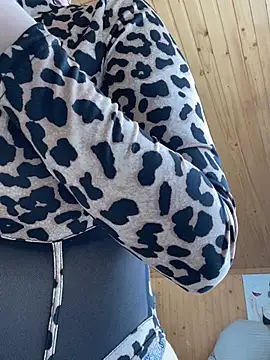 mewKate online show from 03-07-26, 01:52