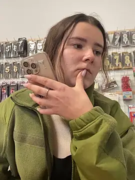 mewKate online show from 04-22-26, 03:57