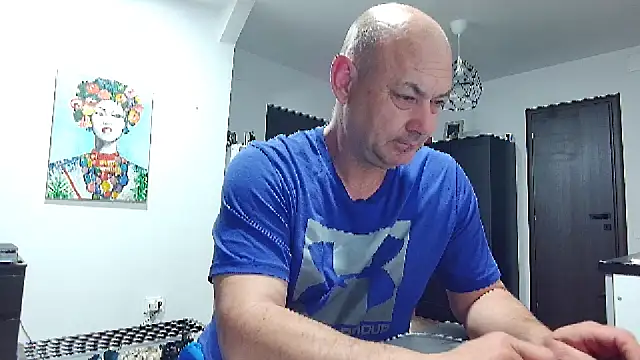 adryanyou46 online show from 04-27-26, 08:18