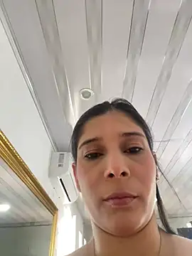 Snapshot of MilaRux chatting on 01-12-25, 02:41 MilaRux online show from 01-12-25, 02:41