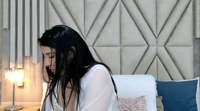 Snapshot of MilaRux chatting on 01-29-25, 12:22 MilaRux online show from 01-29-25, 12:22