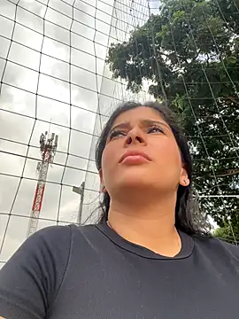 Snapshot of MilaRux chatting on 10-11-25, 10:19 MilaRux online show from 10-11-25, 10:19