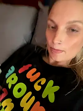 Snapshot of justpeachybaby chatting on 09-30-25, 08:58 justpeachybaby online show from 09-30-25, 08:58