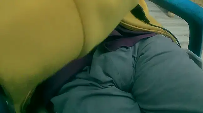 Snapshot of chandni89 chatting on 01-12-25, 11:50 chandni89 online show from 01-12-25, 11:50