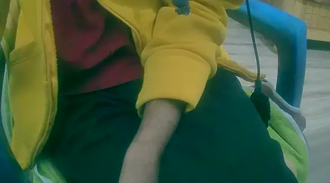 Snapshot of chandni89 chatting on 01-16-25, 02:30 chandni89 online show from 01-16-25, 02:30