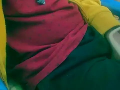 Snapshot of chandni89 chatting on 01-18-25, 04:31 chandni89 online show from 01-18-25, 04:31