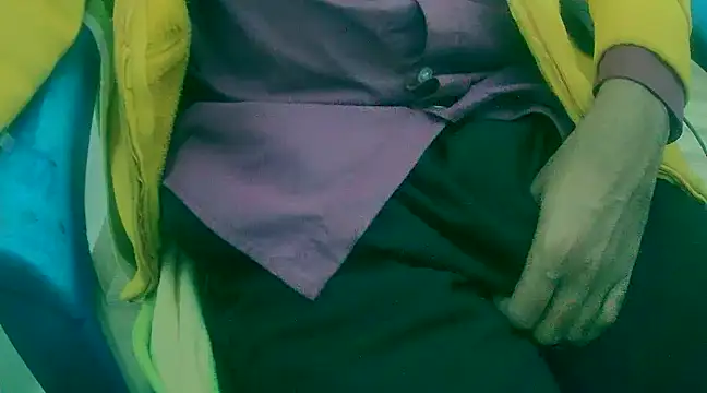 Snapshot of chandni89 chatting on 01-19-25, 02:38 chandni89 online show from 01-19-25, 02:38