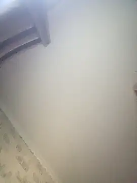 Lauren Amabel online show from 10-15-25, 08:58