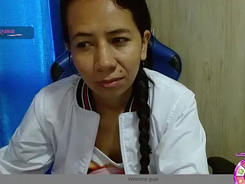 Danielagomez33 online show from 03-21-26, 12:43