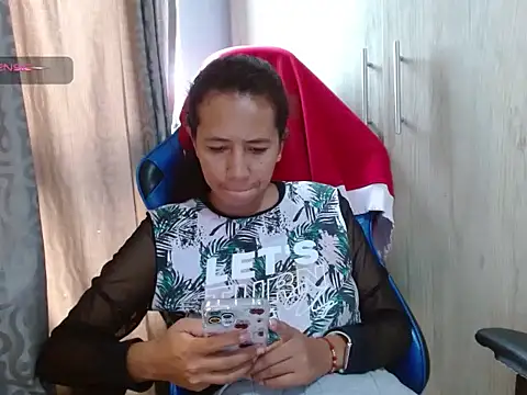Danielagomez33 online show from 07-23-26, 12:47
