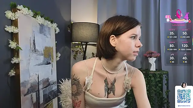 OdiliaHartnell online show from 02-18-25, 03:54