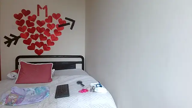 Snapshot of marilynbeautifullyhairy chatting on 03-01-25, 04:00 marilynbeautifullyhairy online show from 03-01-25, 04:00