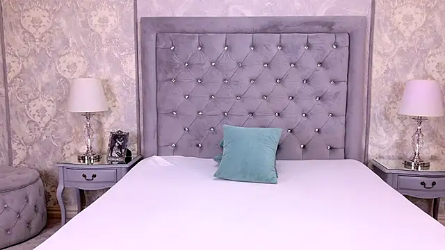 LexiRiley online show from 11-03-25, 06:25