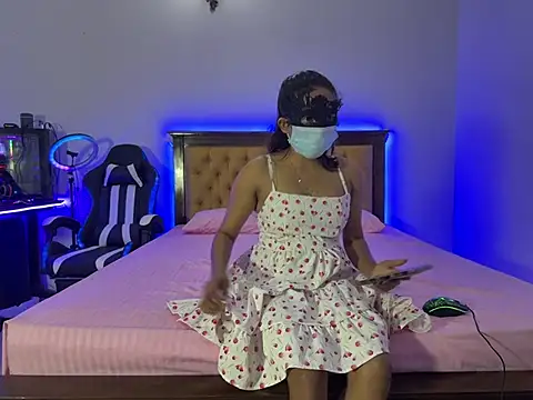 Snapshot of Tatoo_girl chatting on 01-22-25, 04:44 Tatoo girl online show from 01-22-25, 04:44