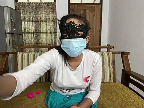 Snapshot of Tatoo_girl chatting on 02-19-25, 05:49 Tatoo girl online show from 02-19-25, 05:49