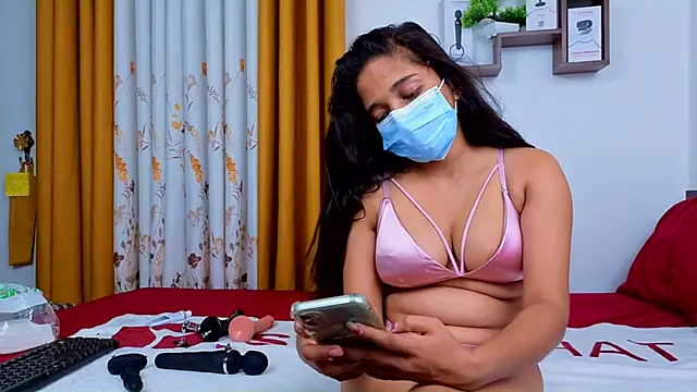 Tatoo girl online show from 10-31-25, 06:53