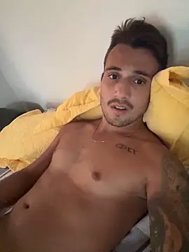 Snapshot of carvalhofelipe chatting on 01-19-25, 07:04 carvalhofelipe online show from 01-19-25, 07:04