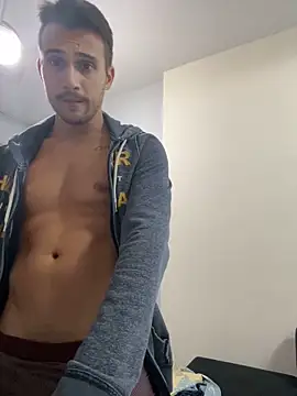 Snapshot of carvalhofelipe chatting on 02-07-25, 01:47 carvalhofelipe online show from 02-07-25, 01:47