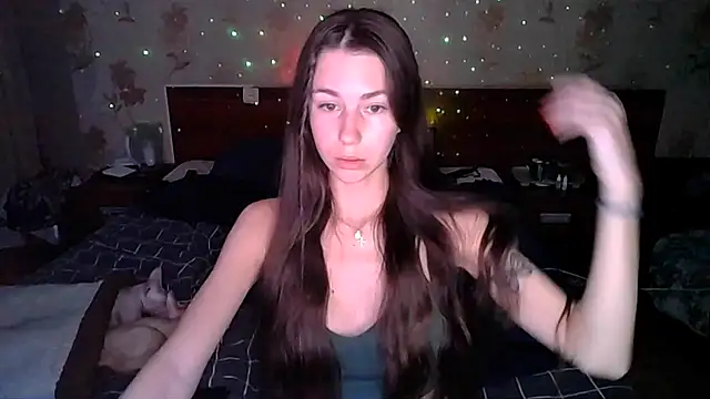 NicoleCaramel online show from 11-08-25, 05:23