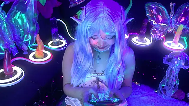 LaytonBox online show from 04-08-26, 03:45