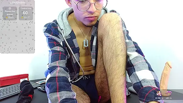 Axel tay online show from 03-07-25, 04:02