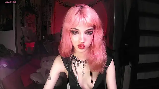 Snapshot of Ink__pleasure chatting on 10-27-25, 11:20 Ink pleasure online show from 10-27-25, 11:20