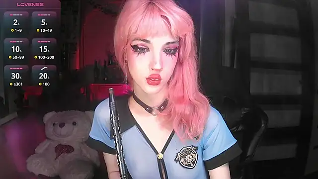 Snapshot of Ink__pleasure chatting on 10-31-25, 01:17 Ink pleasure online show from 10-31-25, 01:17