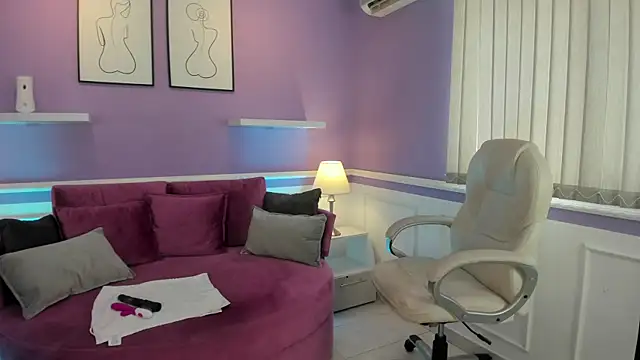 Emma Walkerr  online show from 01-29-25, 07:11