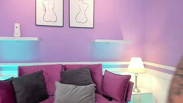 Emma Walkerr  online show from 02-03-25, 10:11