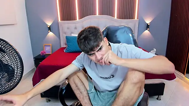 Tommy18   online show from 02-12-26, 03:23