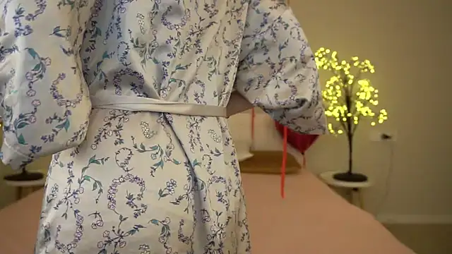 Snapshot of AnnaElys chatting on 02-14-25, 09:43 AnnaElys online show from 02-14-25, 09:43