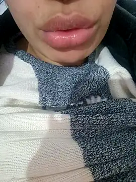 Snapshot of nonalona199999 chatting on 03-01-25, 08:31 nonalona199999 online show from 03-01-25, 08:31